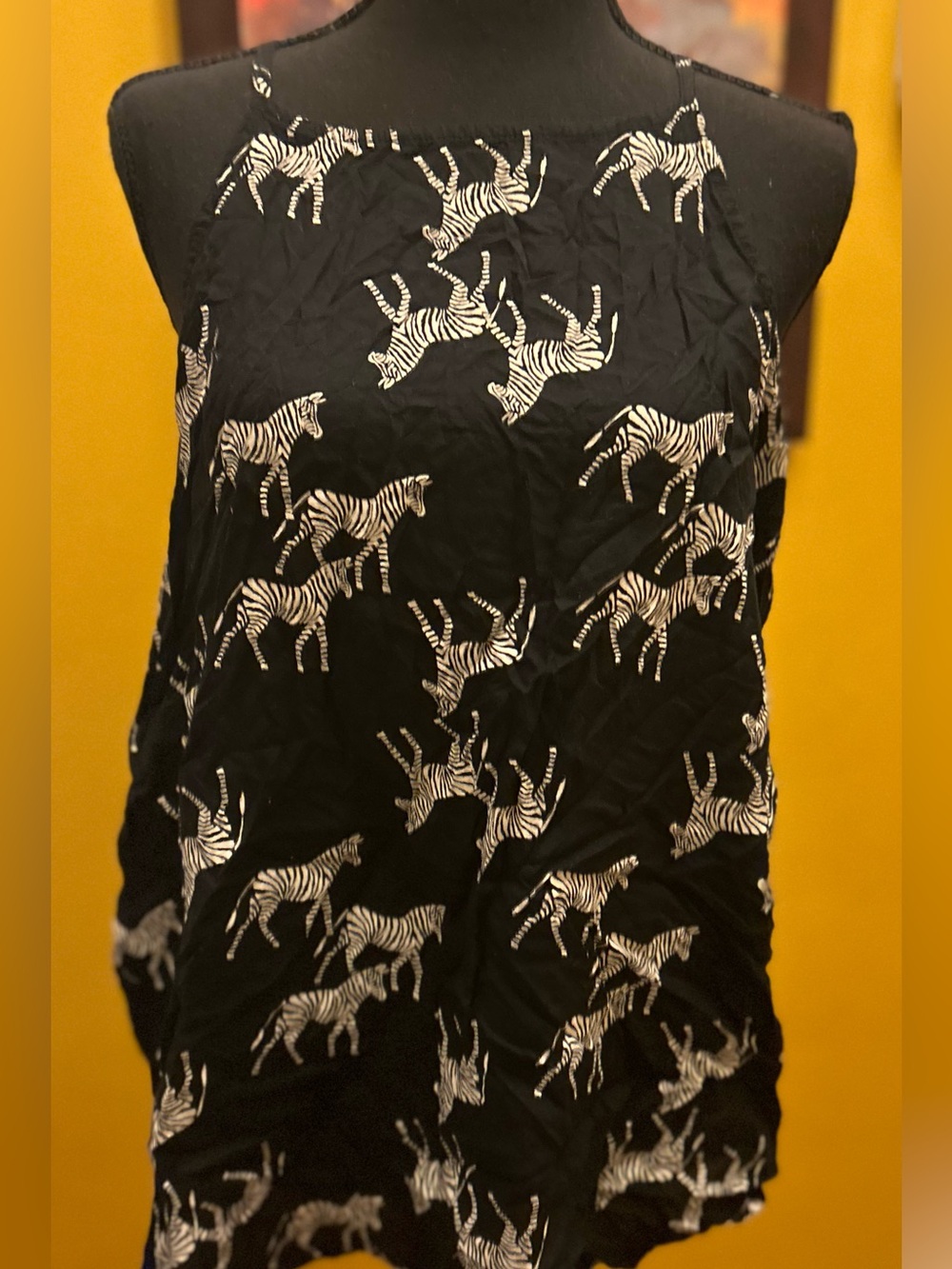 Old Navy Black Zebra Print Sleeveless Blouse Size Large